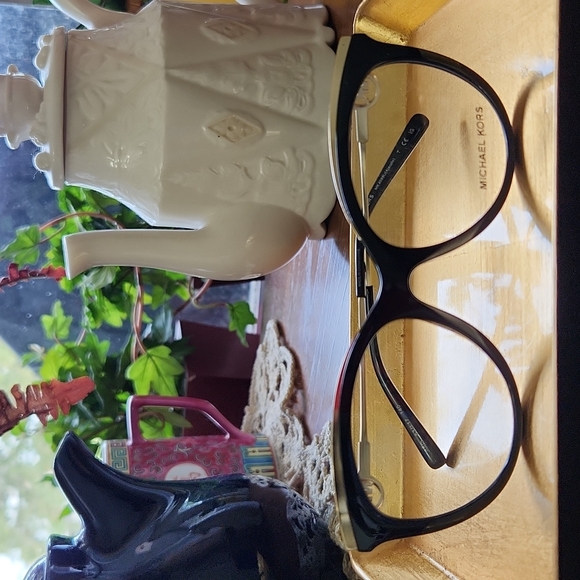 MK4089U 3005 Black and Gold - Picture 1 of 5
